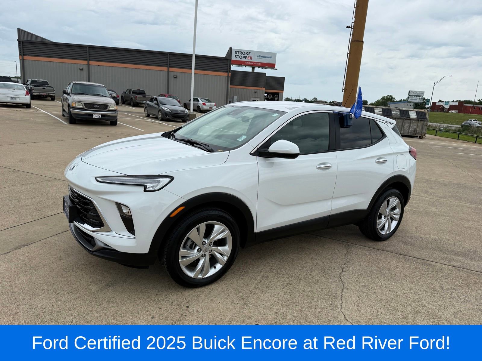 Used 2025 Buick Encore GX Preferred FWD image 1