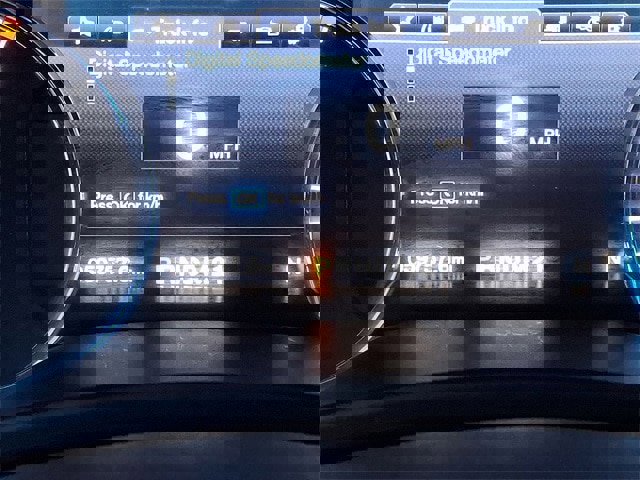 Certified 2019 Ford F250 Lariat w/ Lariat Value Package image 24