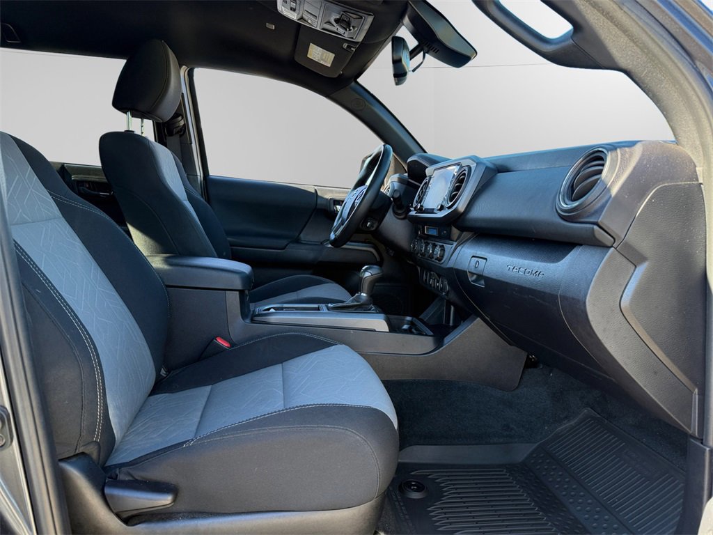 Used 2023 Toyota Tacoma TRD Off-Road image 15