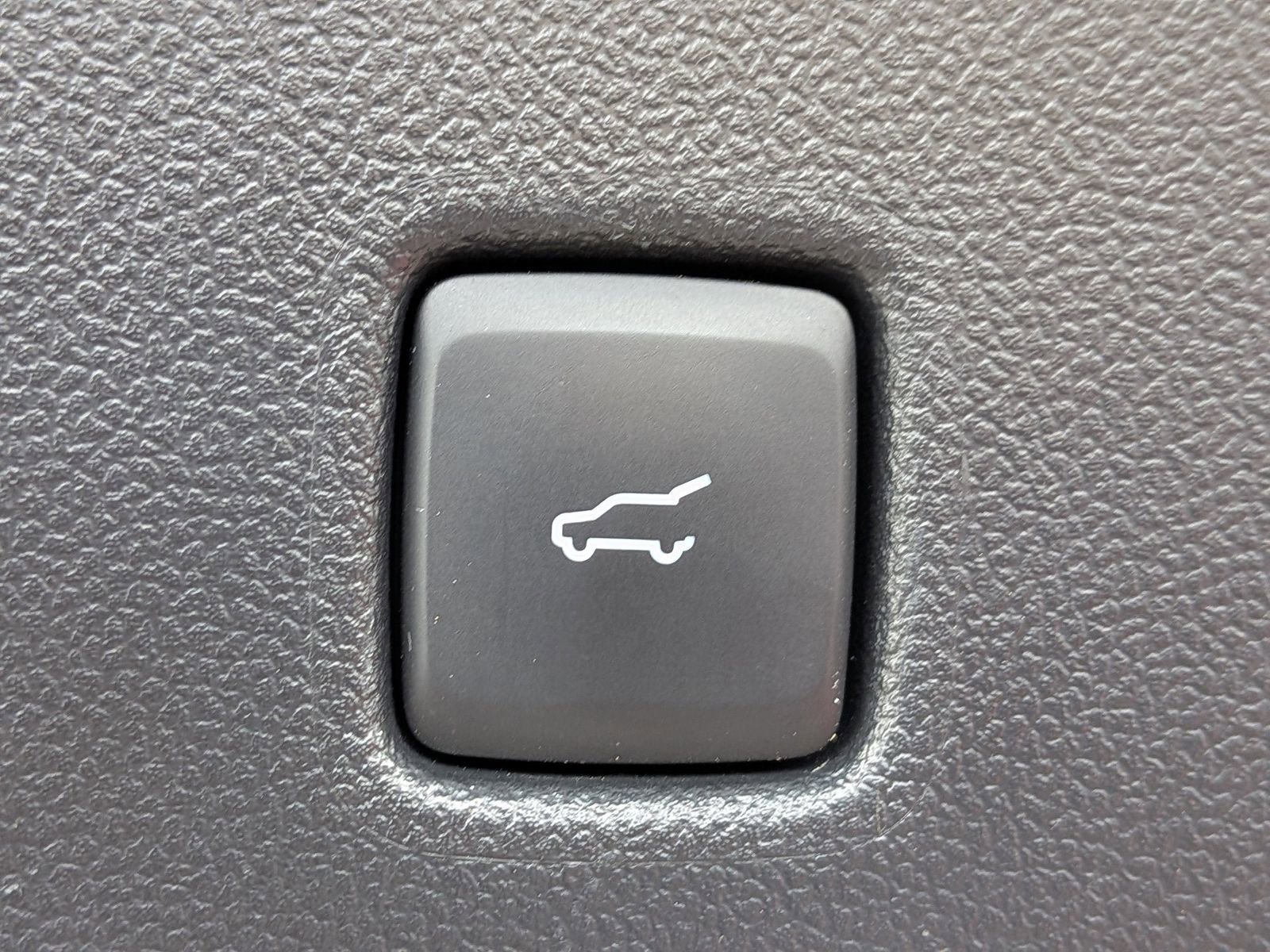 Certified 2025 Ford Escape Platinum image 15