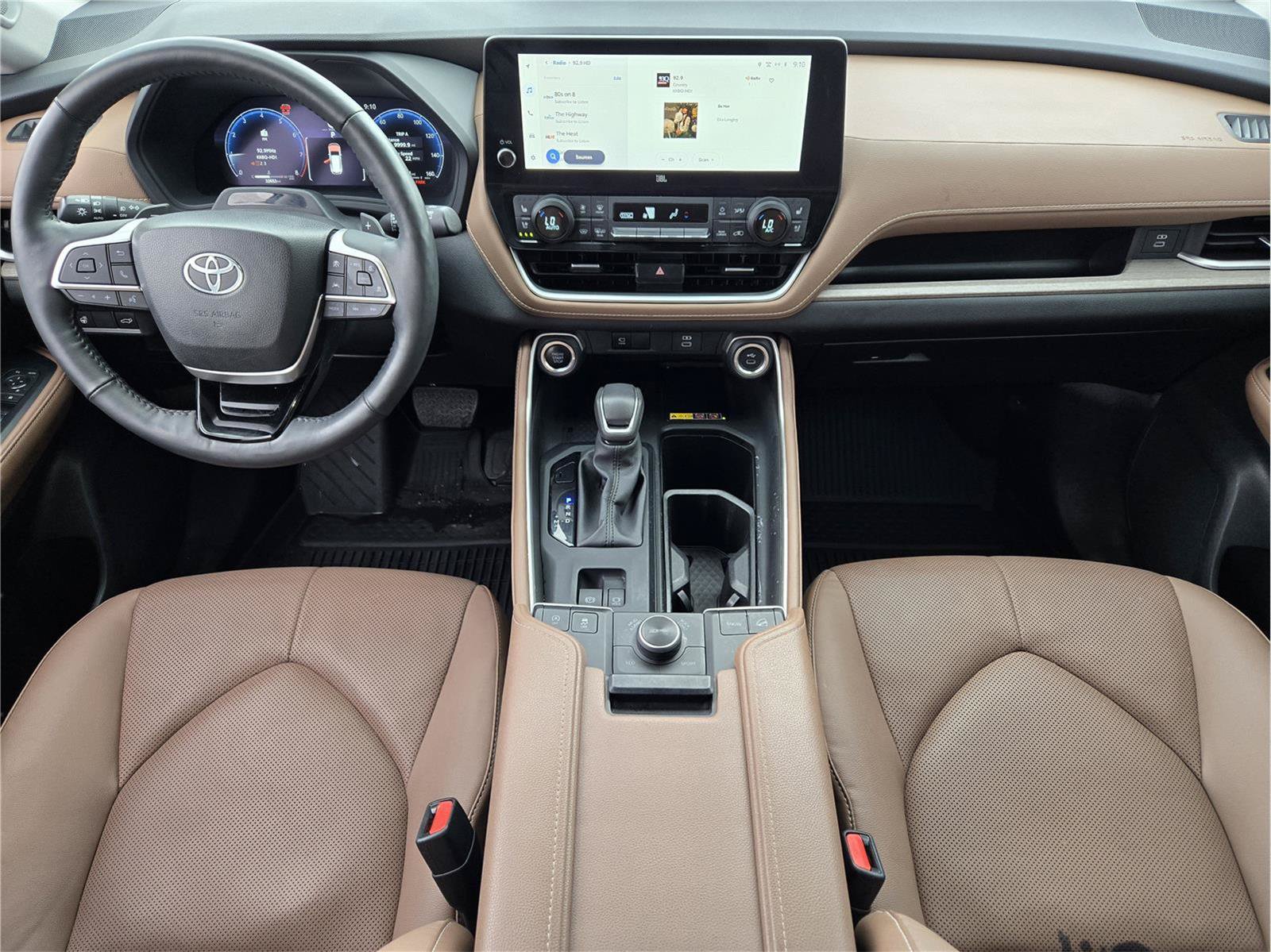 Used 2024 Toyota Grand Highlander AWD image 25