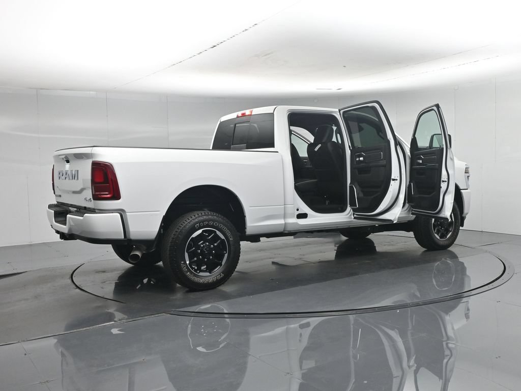 Used 2026 RAM 2500 Laramie AWD/4WD image 6