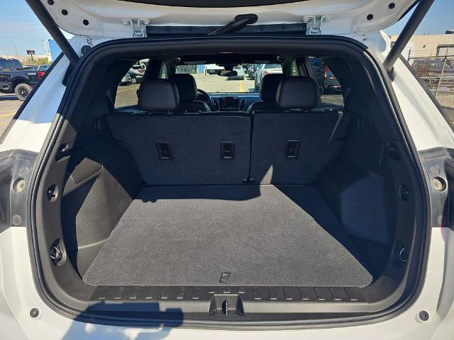 Used 2022 Chevrolet Equinox RS w/ Infotainment Package FWD image 12