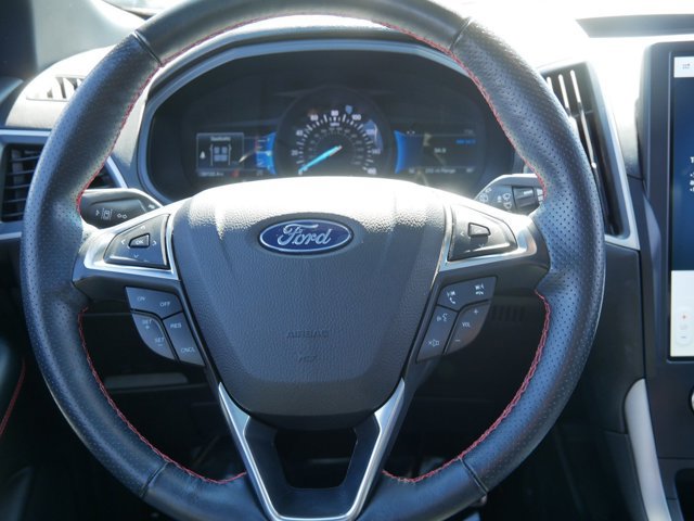 Certified 2022 Ford Edge ST-Line AWD/4WD image 18