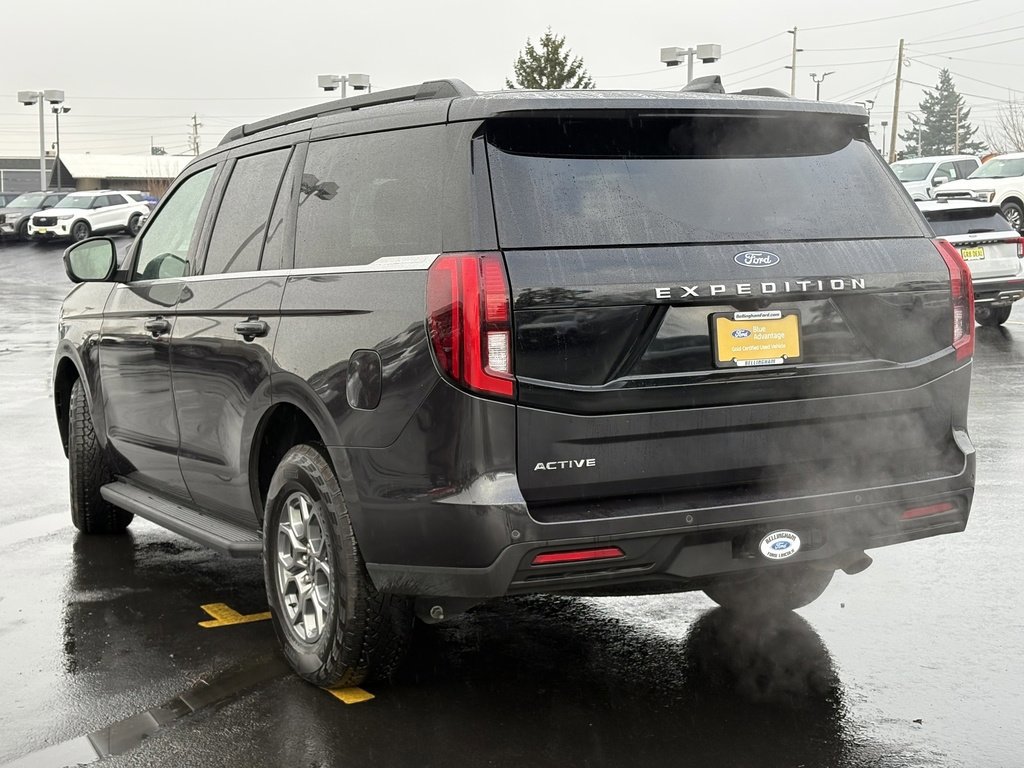 Certified 2025 Ford Expedition Active image 5