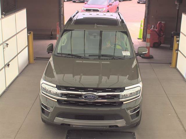 Certified 2024 Ford Expedition Limited AWD/4WD image 2