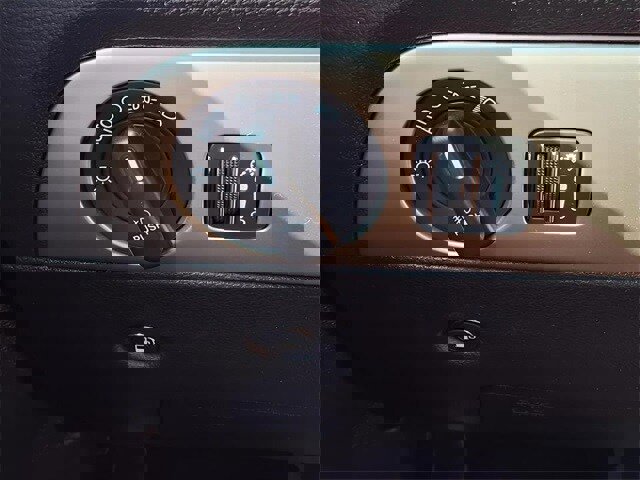 Used 2019 Dodge Durango SXT image 21