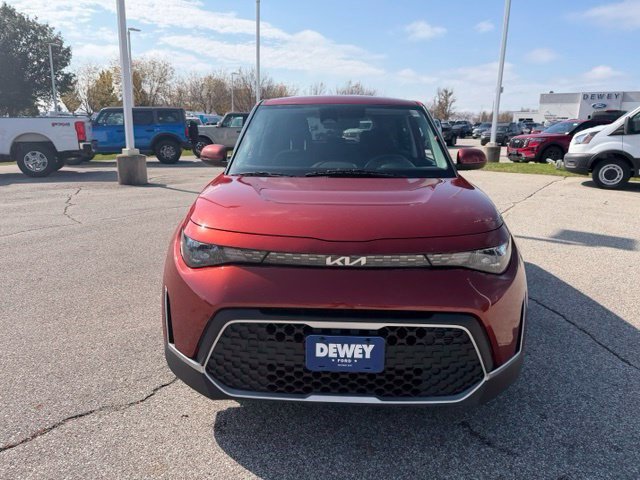 Used 2024 Kia Soul LX w/ LX Technology Package FWD image 2