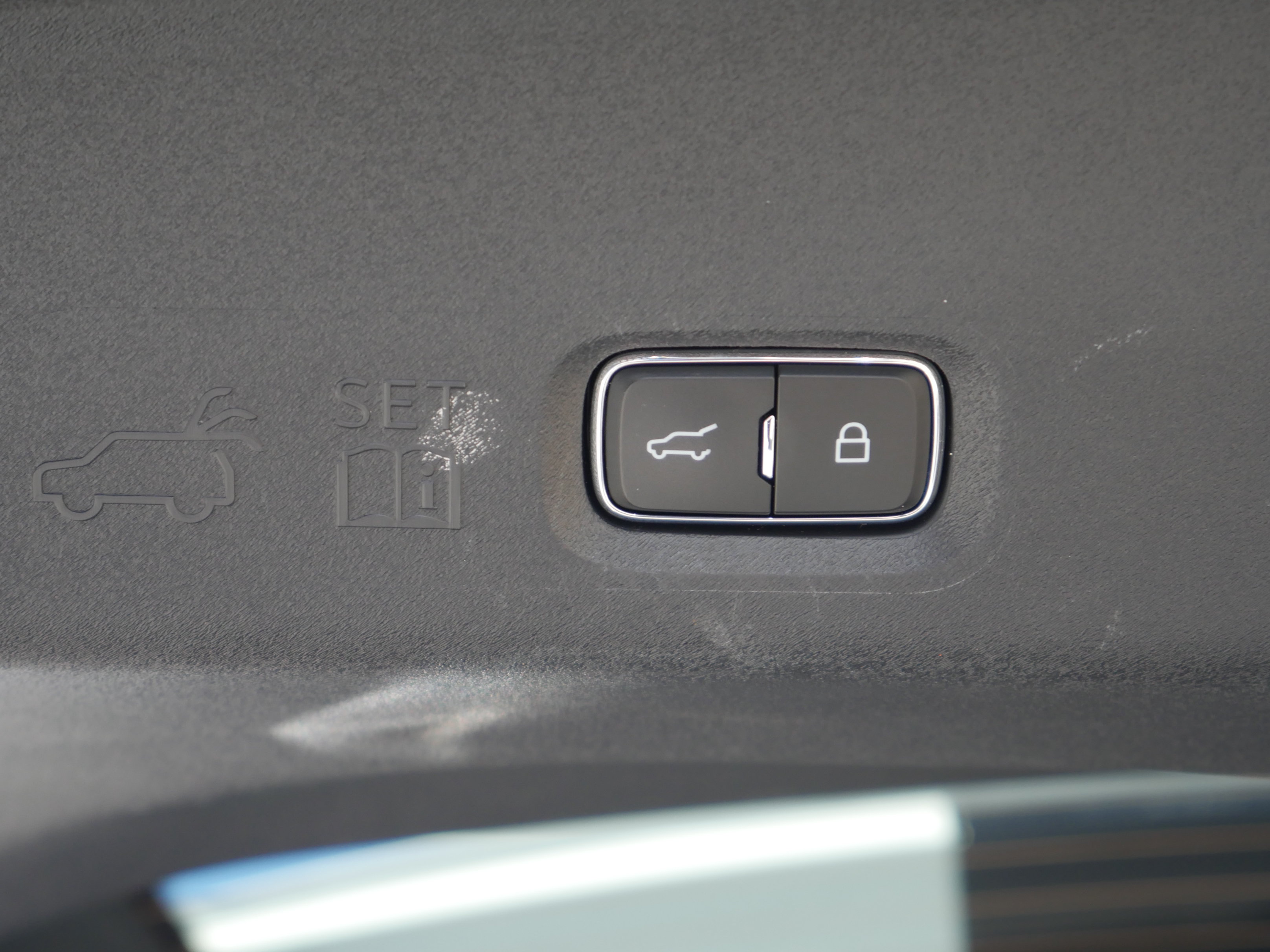 Certified 2025 Ford Expedition Active AWD/4WD image 25