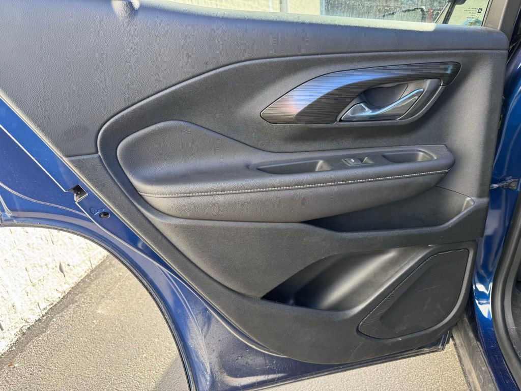 Used 2022 GMC Terrain SLE w/ Driver Convenience Package image 14