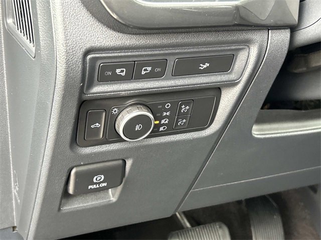 Certified 2022 Ford F150 XLT w/ Equipment Group 302A High image 32