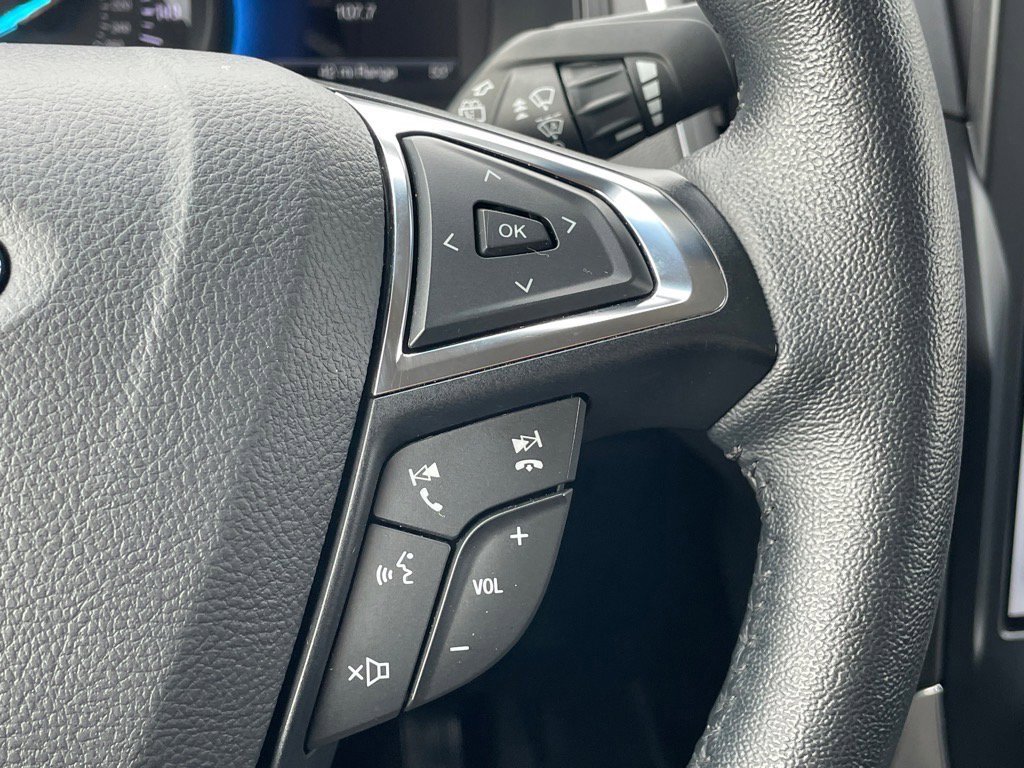 Certified 2024 Ford Edge Titanium image 18