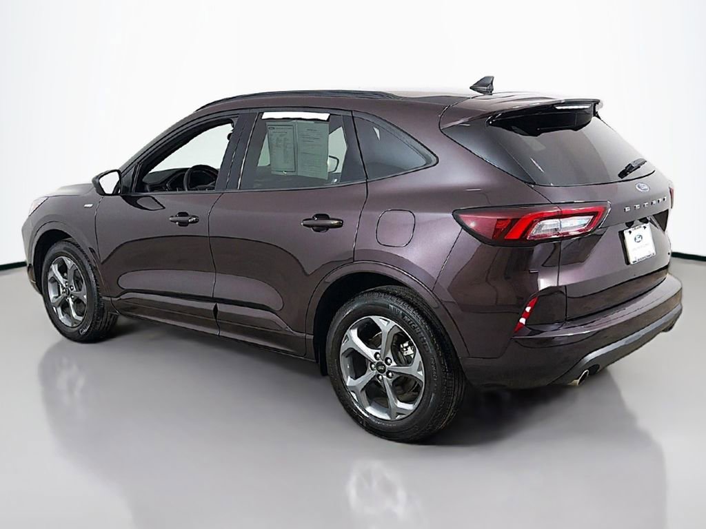 Certified 2023 Ford Escape ST-Line AWD/4WD image 7