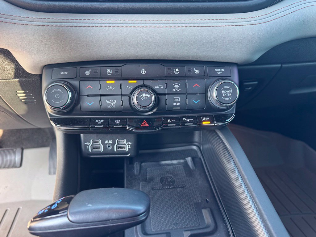 Used 2022 Dodge Durango R/T RWD image 18