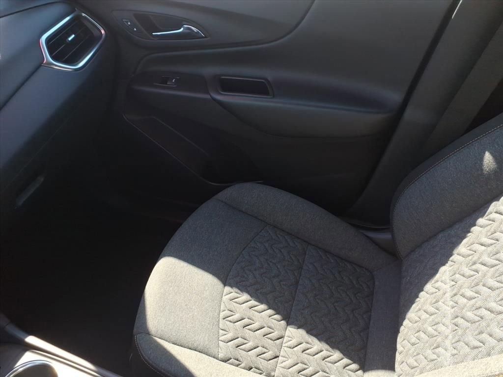Used 2024 Chevrolet Equinox LT image 23