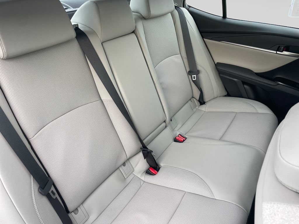 Used 2025 Toyota Camry XLE w/ Premium Plus Package AWD/4WD image 14
