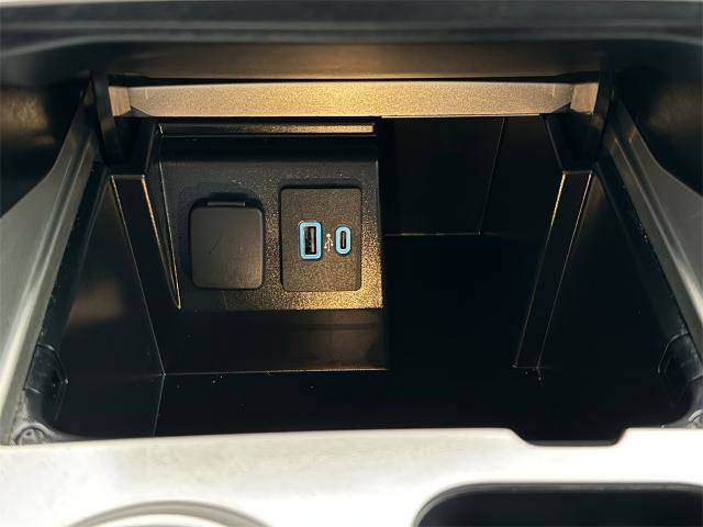 Certified 2023 Ford Explorer XLT image 27