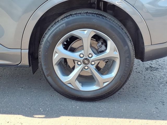 Certified 2023 Ford Escape ST-Line w/ Tech Pack #1 AWD/4WD image 8