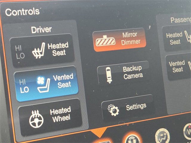 Used 2017 RAM 1500 Laramie w/ Convenience Group image 11