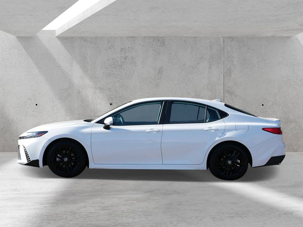 Used 2025 Toyota Camry SE FWD image 5