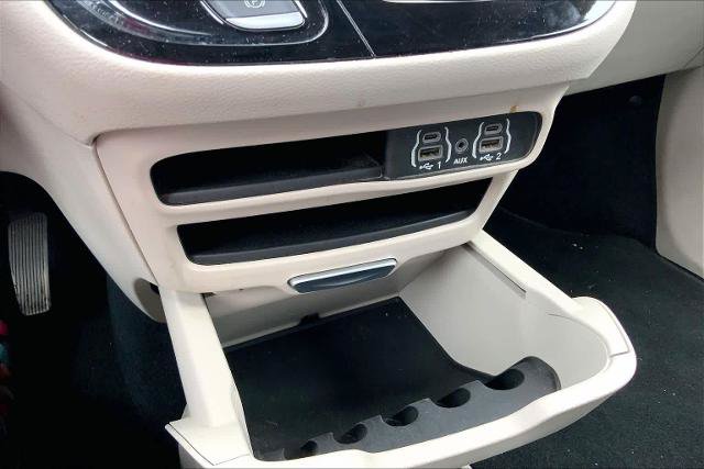 Used 2023 Chrysler Voyager LX FWD image 33