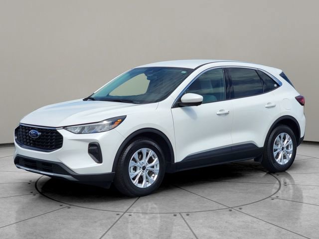 Certified 2023 Ford Escape Active w/ Tech Pack #2 FWD image 3