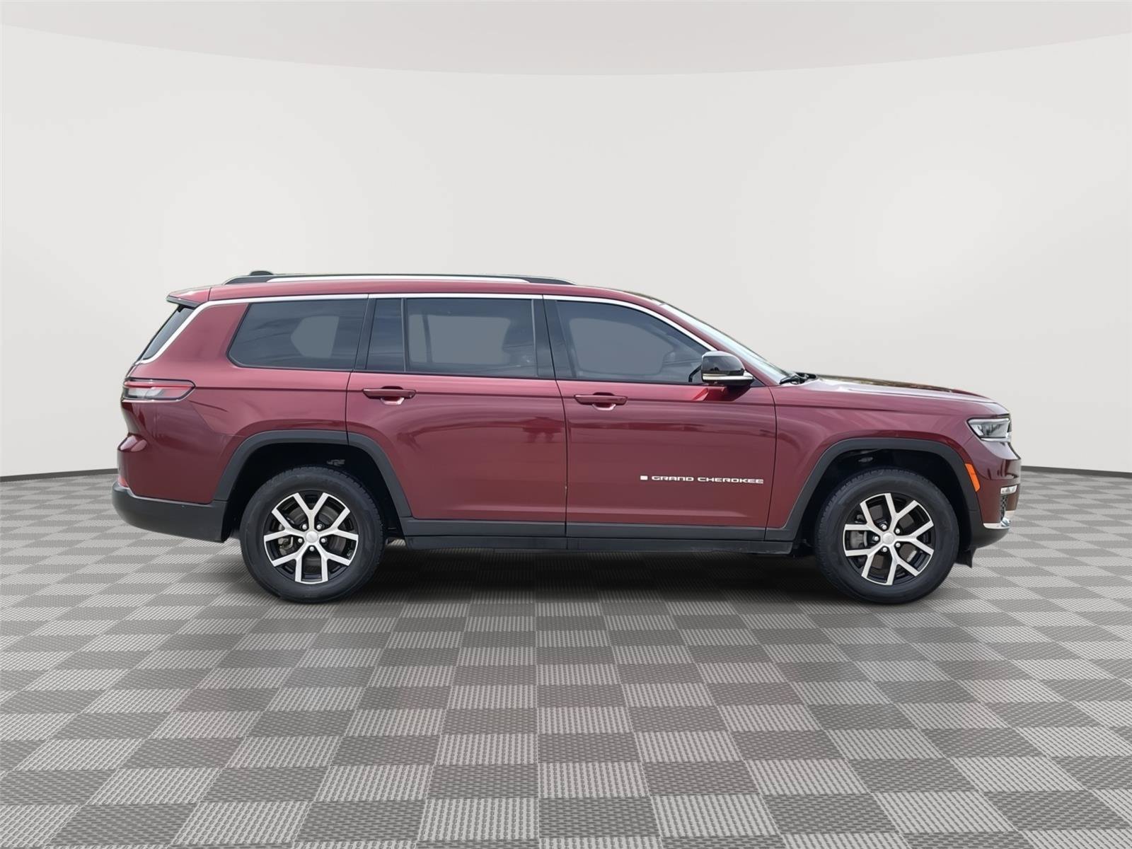 Used 2023 Jeep Grand Cherokee L Limited w/ Luxury Tech Group II AWD/4WD image 6