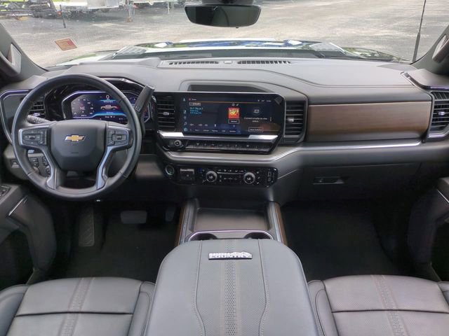 Used 2025 Chevrolet Silverado 3500 High Country w/ High Country Premium Package AWD/4WD image 14