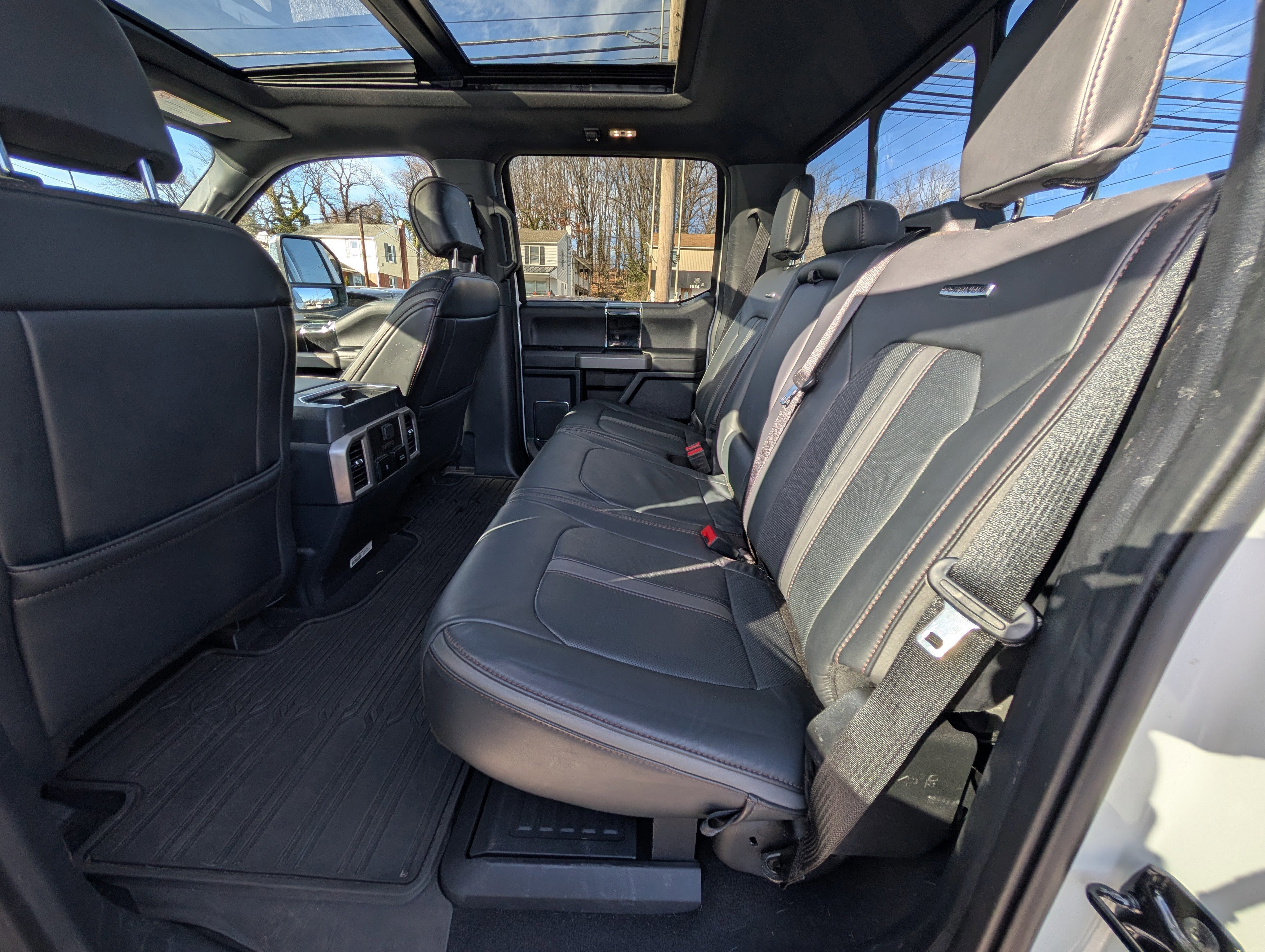 Certified 2022 Ford F350 Platinum image 16