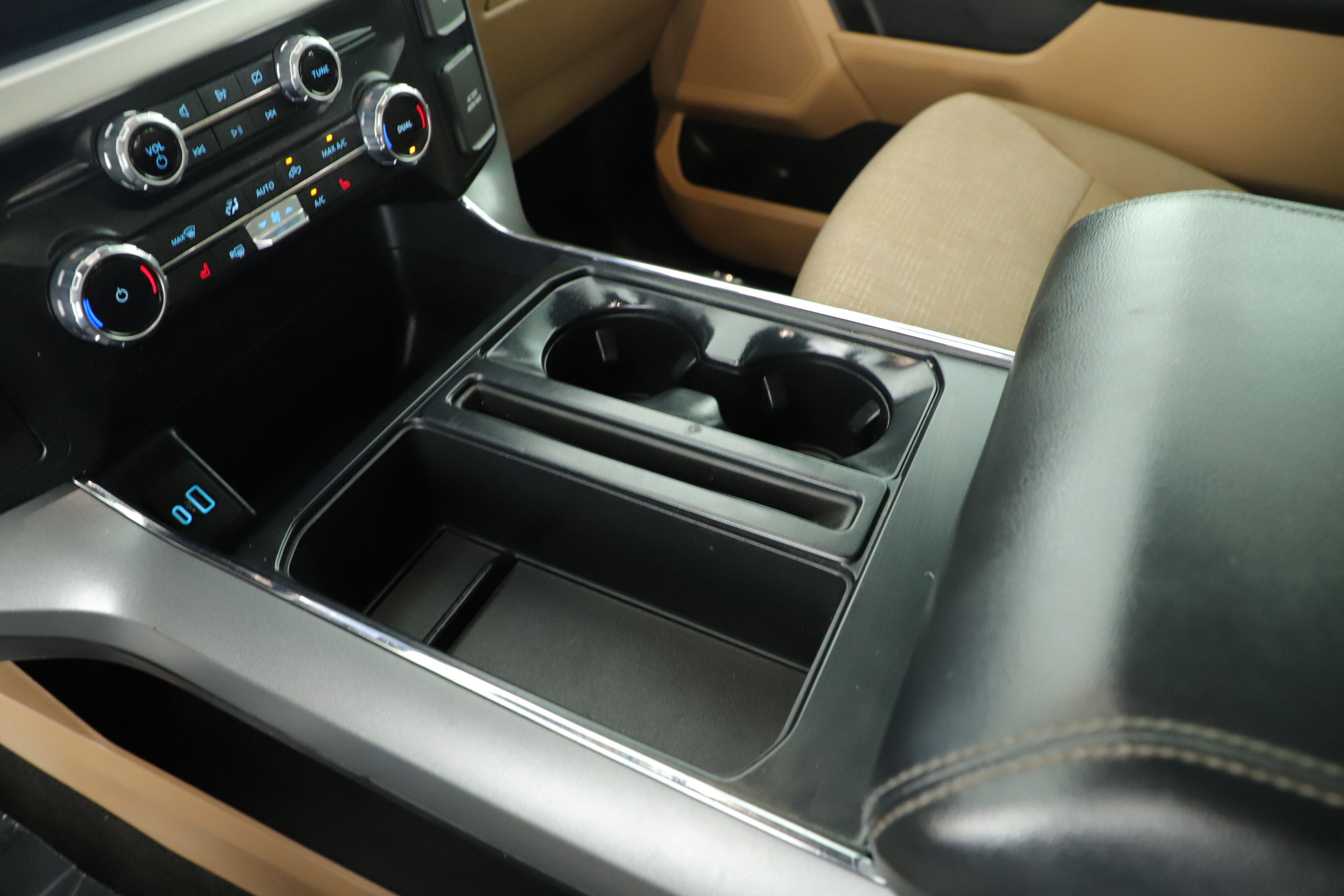 Certified 2022 Ford F150 XLT w/ Equipment Group 302A High image 18