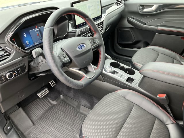 Certified 2023 Ford Escape ST-Line w/ Tech Pack #1 image 12