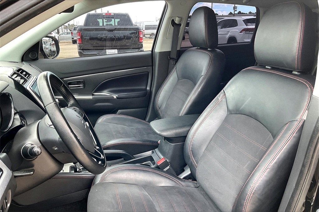 Used 2022 Mitsubishi Outlander Sport SE image 18