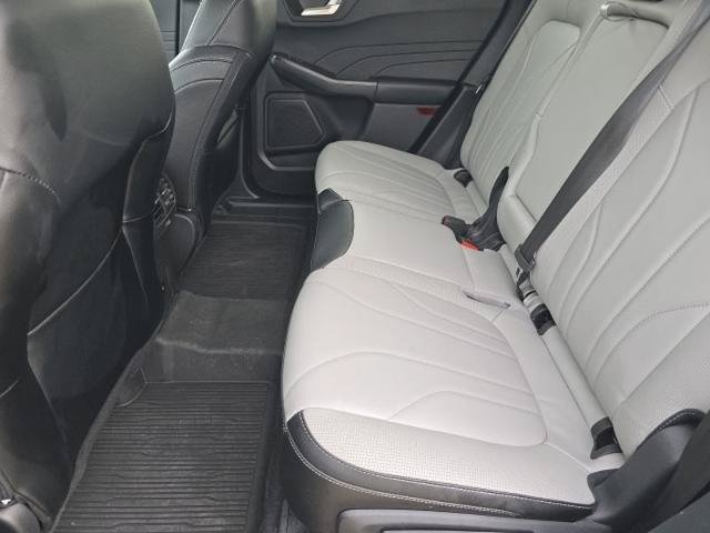 Certified 2025 Ford Escape SE w/ PHEV Premium Package FWD image 10