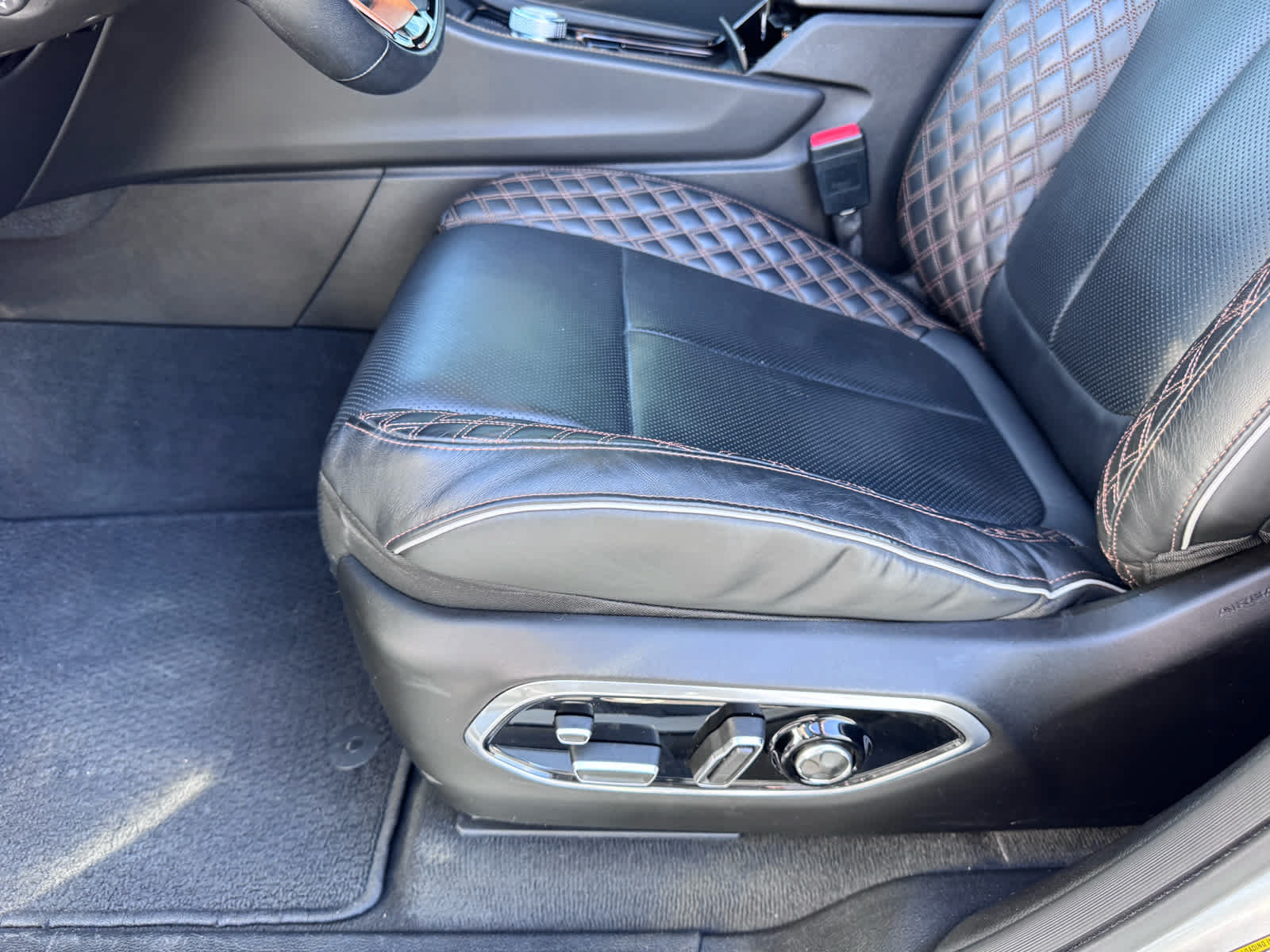 Used 2022 Jeep Grand Cherokee L Summit AWD/4WD image 26