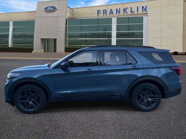 Certified 2025 Ford Explorer ST AWD/4WD image 4