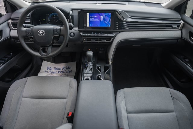 Used 2025 Toyota Camry LE image 23