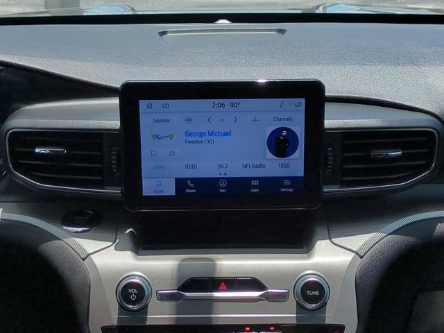 Certified 2023 Ford Explorer XLT w/ Equipment Group 202A RWD image 22