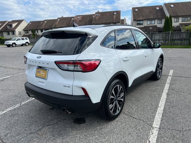 Certified 2022 Ford Escape SE w/ SE Sport Appearance Package AWD/4WD image 11