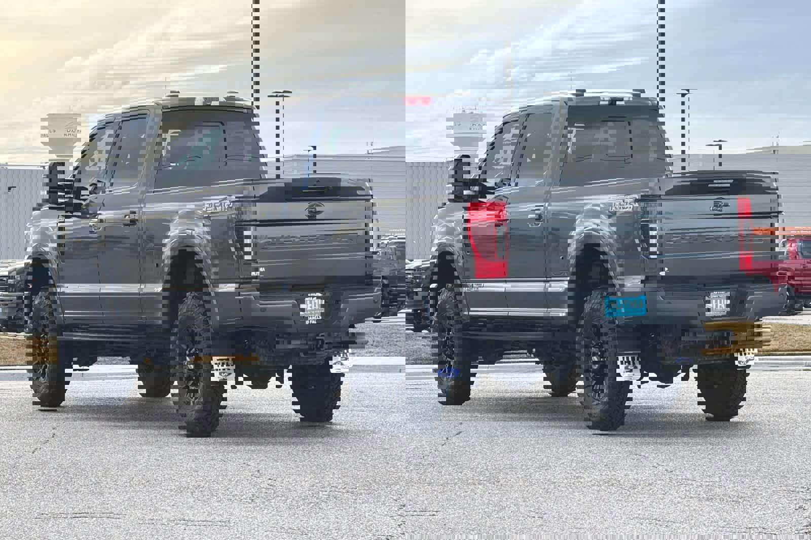 Certified 2020 Ford F350 Lariat image 3