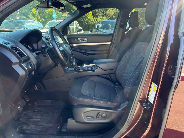 Certified 2019 Ford Explorer XLT w/ Equipment Group 201A AWD/4WD image 7