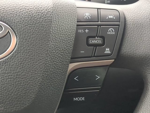 Used 2025 Toyota Camry LE w/ Convenience Package FWD image 24