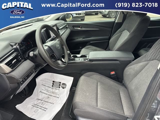 Used 2025 Toyota Camry LE image 17