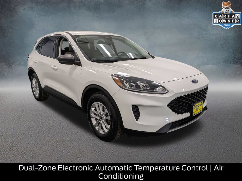 Certified 2022 Ford Escape SE w/ Convenience Package AWD/4WD image 3