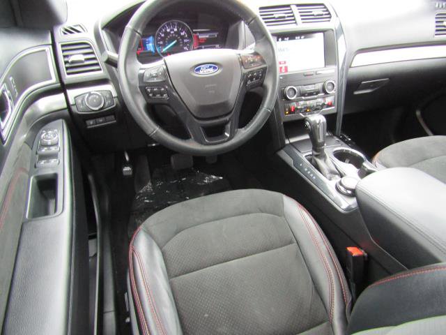 Certified 2018 Ford Explorer XLT w/ Equipment Group 202A image 2