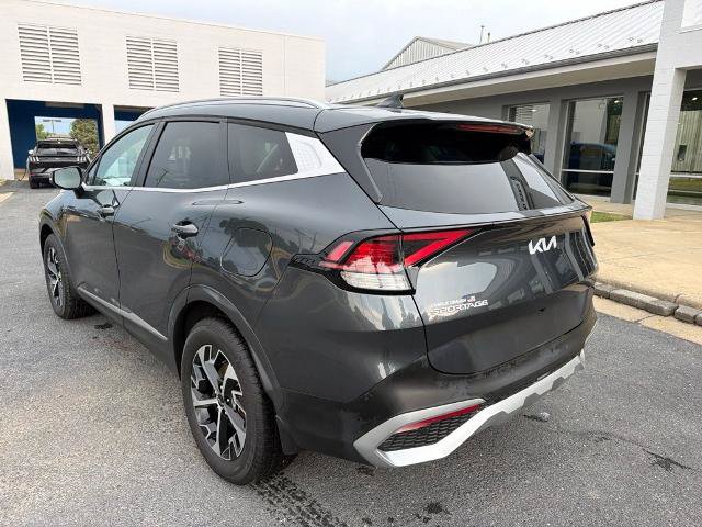 Used 2023 Kia Sportage EX AWD/4WD image 3