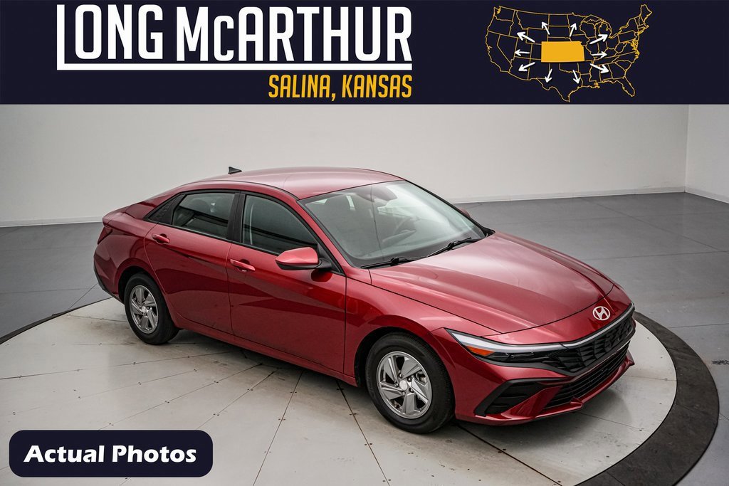 Used 2025 Hyundai Elantra SE image 7