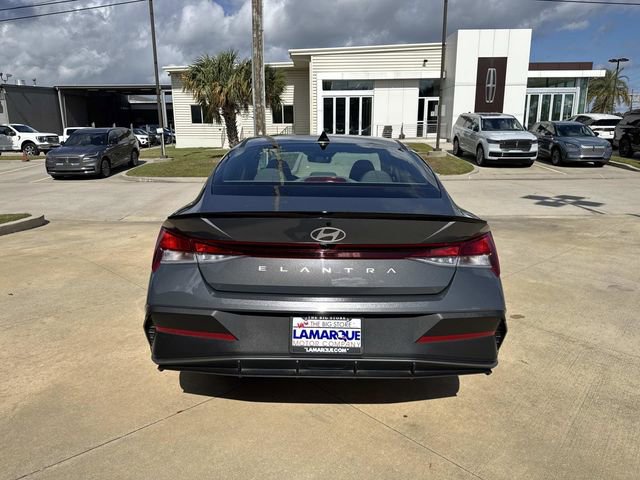 Used 2025 Hyundai Elantra Sport w/ Cargo Package image 7