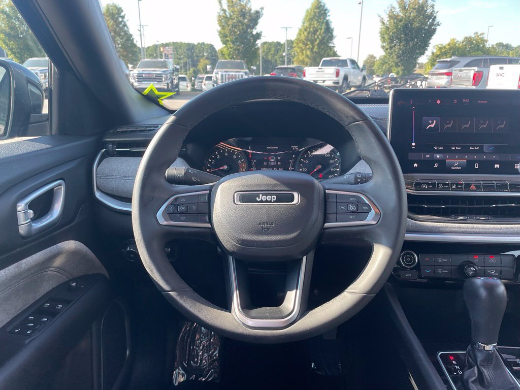 Used 2024 Jeep Compass Latitude AWD/4WD image 24