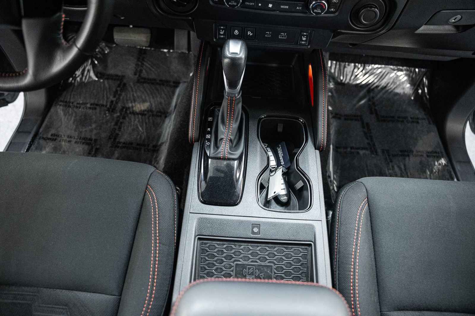 Used 2022 Nissan Frontier PRO-4X image 39