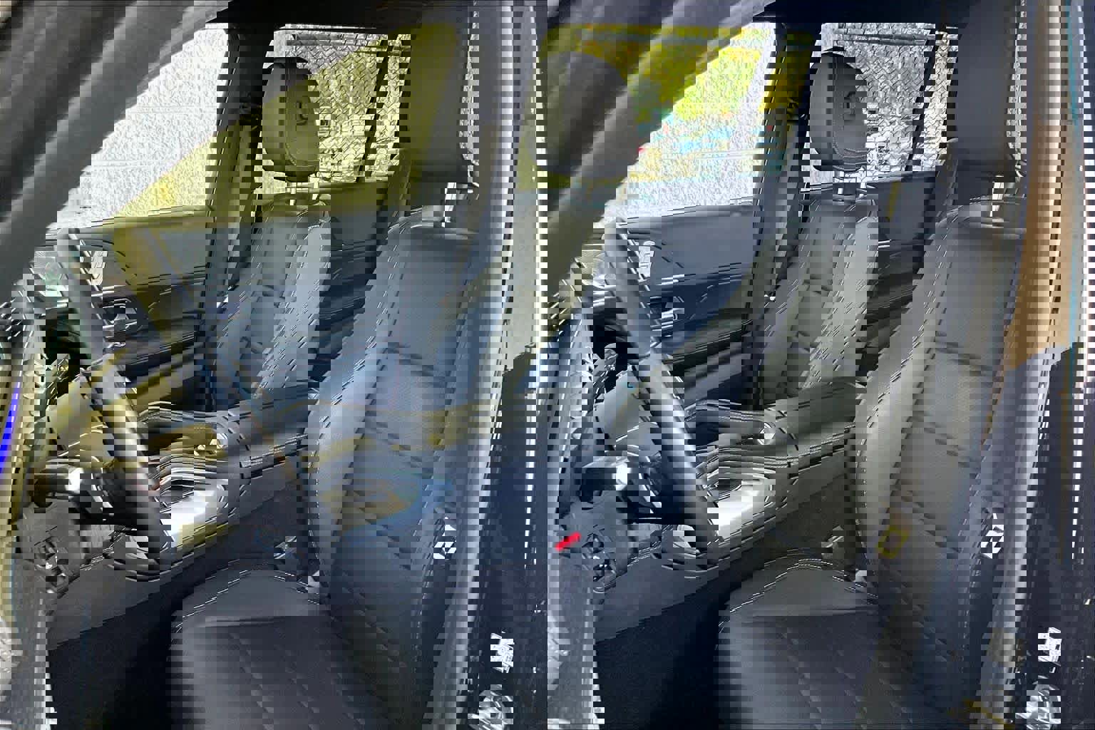 Used 2025 Mercedes-Benz GLS 450 4MATIC image 9